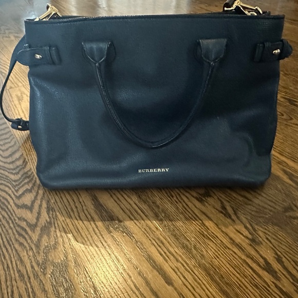 Authentic leather Burberry purse - Picture 2 of 9